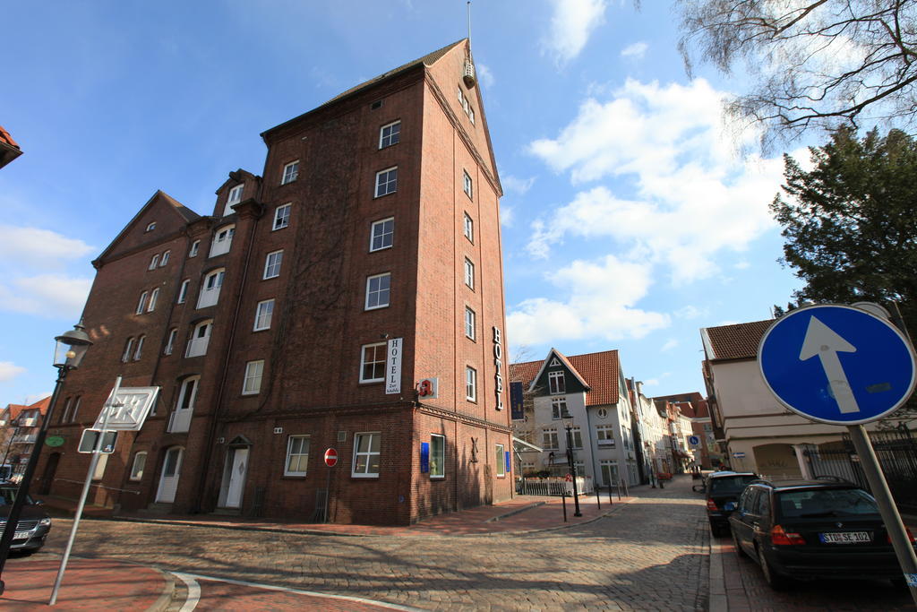 Zur Muehle - Hotel Am Fleth Buxtehude Exterior foto